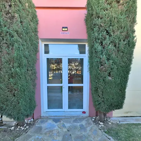 Apartamento En Zona Cabopino Marbella